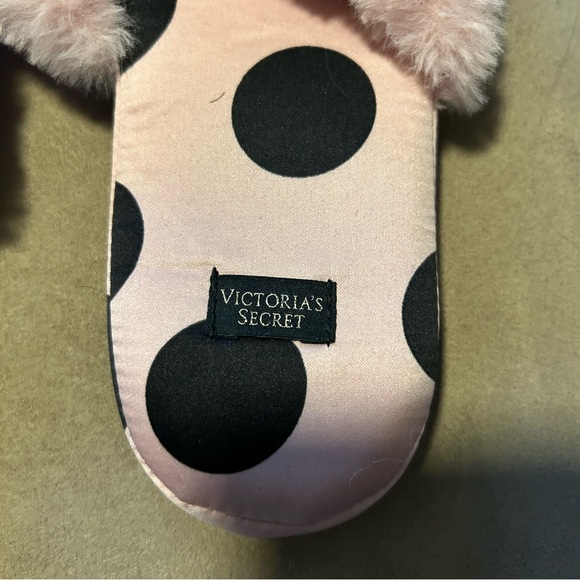 Victoria Secret - Slippers - Picture 3 of 4